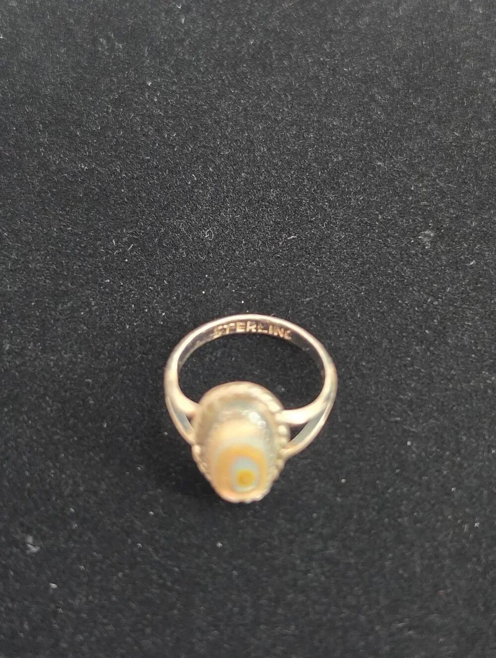 Vintage Sterling Silver Oval Abalone With Sawtooth Setting 925